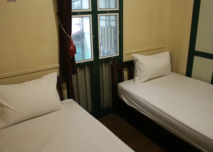 Samsen Sam Place 홈스테이 방콕