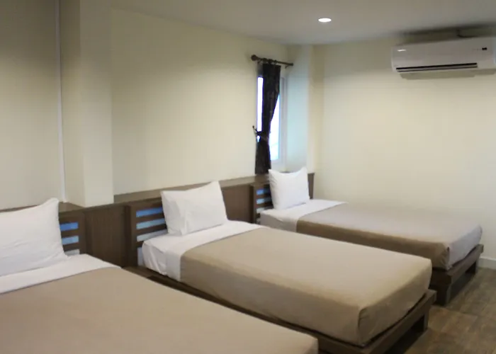 Samsen Sam Place 방콕