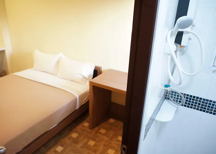 Samsen Sam Place 홈스테이 *