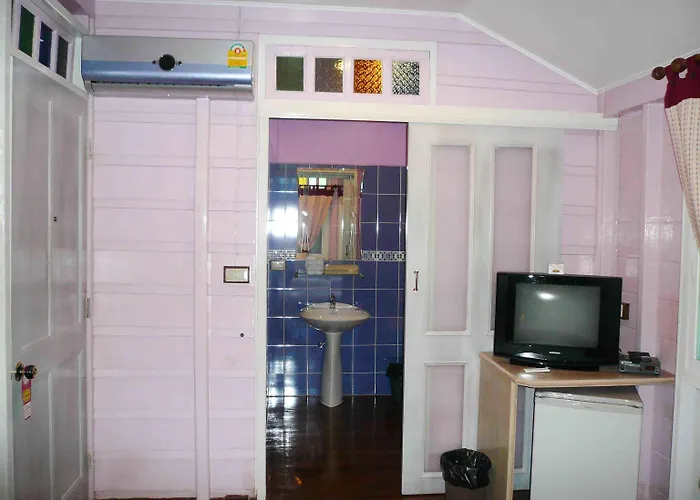 Samsen Sam Place * 방콕