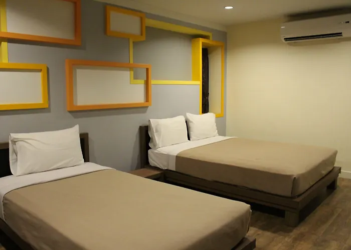 Samsen Sam Place 방콕