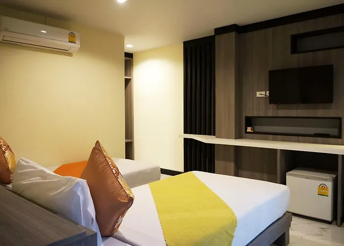 Samsen Sam Place 홈스테이 방콕